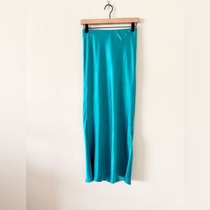 Vineyard Vines Pull On Slip Maxi Skirt in Turquoise Satin Size XS